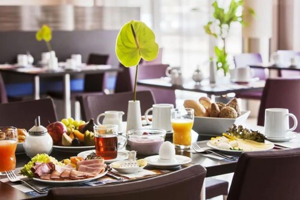Intercityhotel Rostock Zewnętrze zdjęcie
