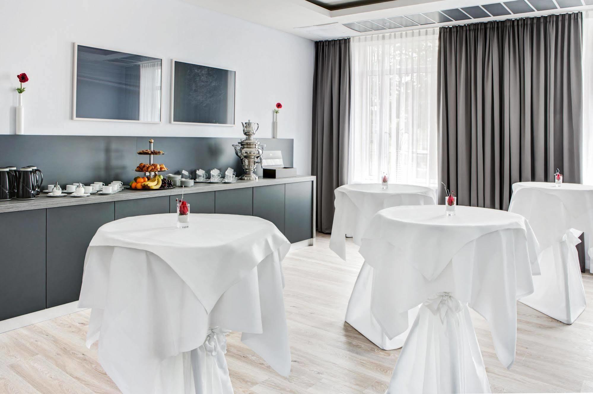 Intercityhotel Rostock Zewnętrze zdjęcie